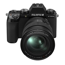Fujifilm X-S10 con obiettivo